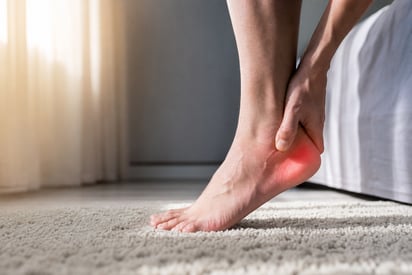 Common Causes of Morning Heel Pain: Why Do My Feet Hurt When I Wake Up?