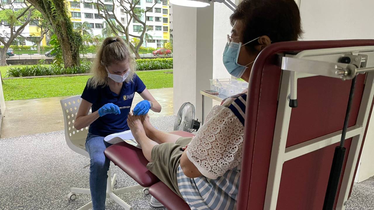 apm-community-podiatry-clinic-gallery-04