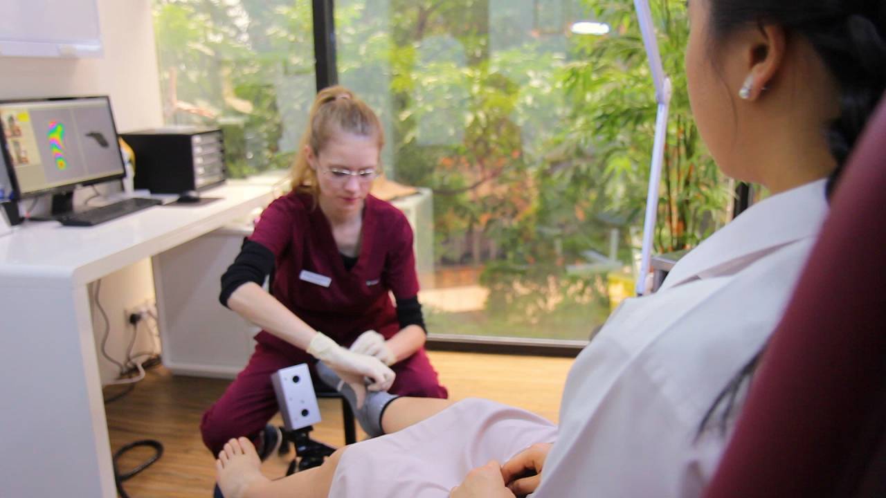 in-toe-and-out-toe-walking-image-1