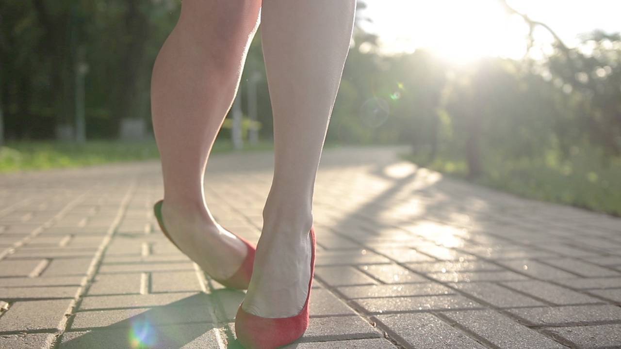 Ankle Sprain vs Strain: What’s the Difference?