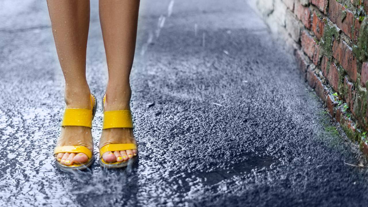 Managing Nail Fungus Caused by Singapore’s Wet Weather