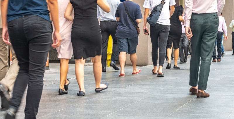 The Hidden Dangers of Letting Foot Pain and Knee Pain Linger